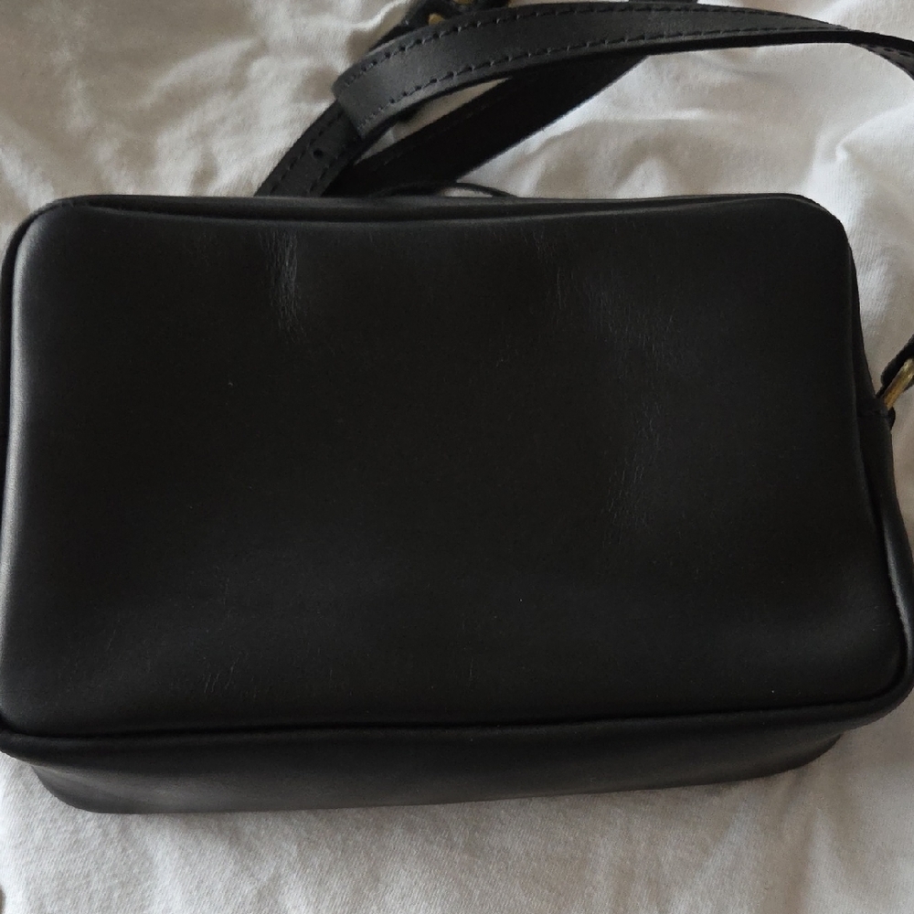Portland Leather Large Camera Purse - Picture 3 of 5